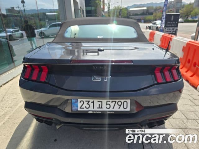 Ford Mustang 7세대 5.0 GT Premium кабриолет, 2024 6
