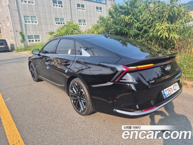 Kia The / новый New K8 гибрид Noblesse, 2025 3