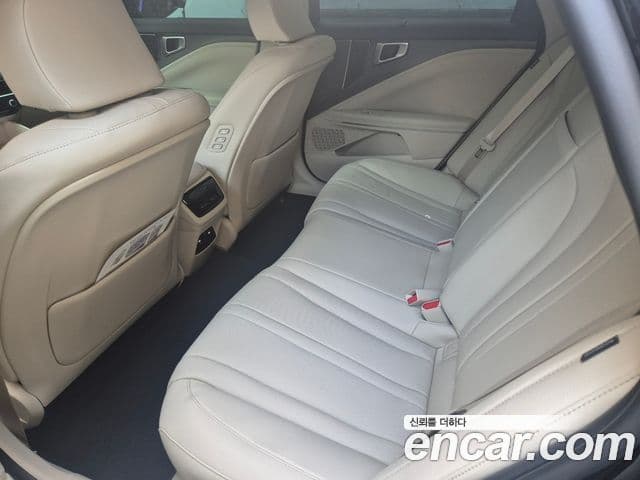 Kia The / новый New K8 гибрид Noblesse, 2025 9