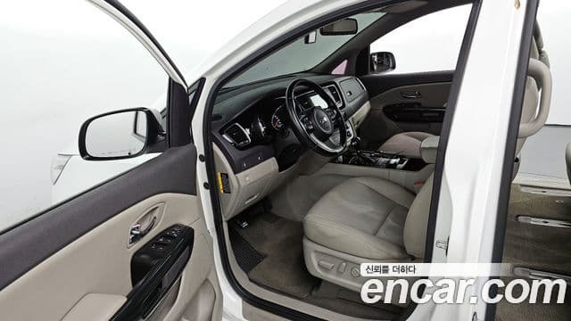 Kia All New Carnival Prestige, 2016 10