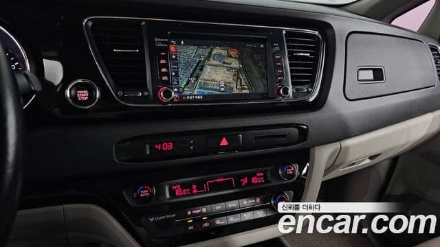 Kia All New Carnival Prestige, 2016 15