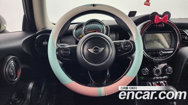 Mini Cooper D 3세대, 2016 13