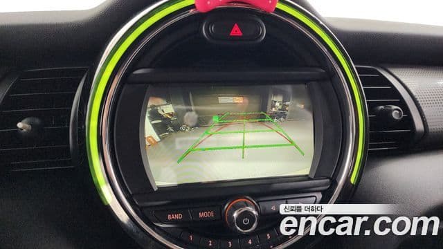 Mini Cooper D 3세대, 2016 15