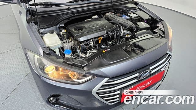 Hyundai Avante AD 1.6 e-VGT Smart, 2017 6