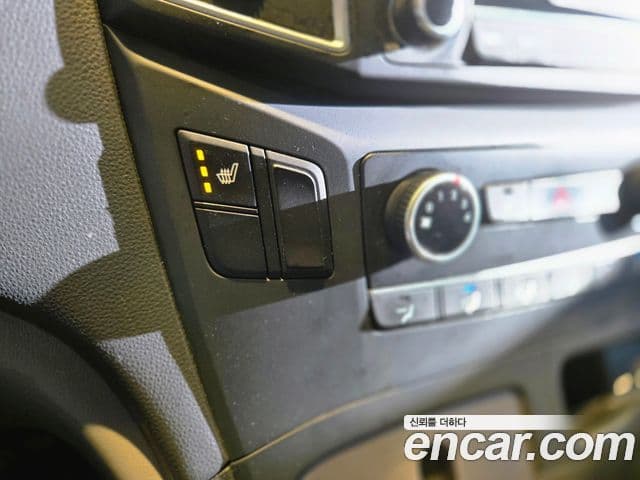 Hyundai Grand Starex CVX Luxury, 2017 17