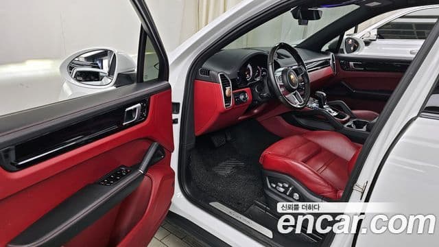 Porsche Cayenne (PO536), 2021 10