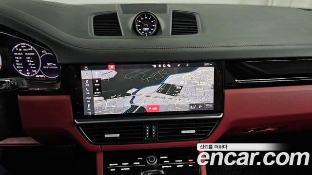 Porsche Cayenne (PO536), 2021 14