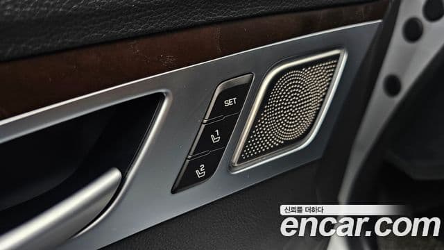 Genesis G80 Premium Luxury, 2018 18