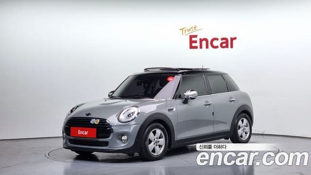 Mini Cooper D 3세대, 2016 1