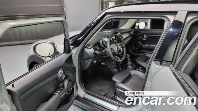 Mini Cooper D 3세대, 2016 10