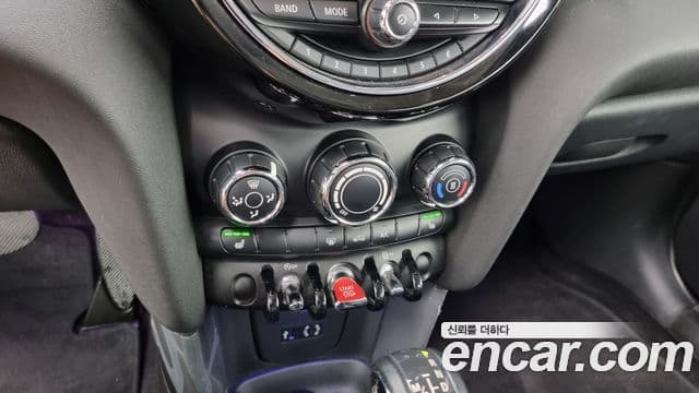 Mini Cooper D 3세대, 2016 17