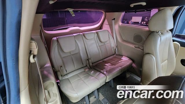 Kia All New Carnival VIP, 2016 13