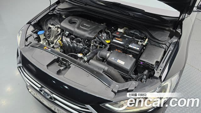 Hyundai Avante AD Special, 2016 6