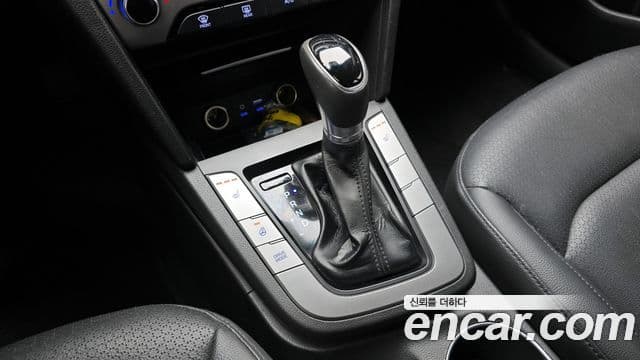 Hyundai Avante AD Special, 2016 9