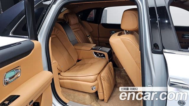 Rolls-Royce 고스트 2세대 6.7 EWB V12, 2021 12