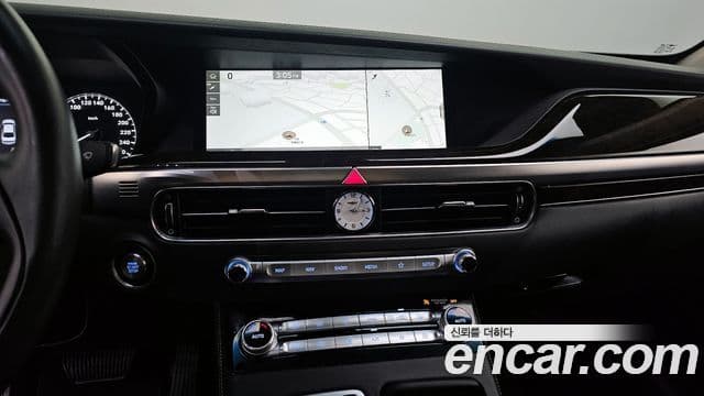 Genesis G90 Premium Luxury, 2019 14