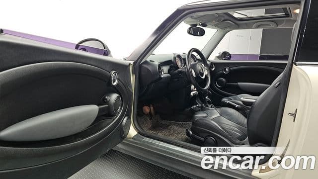 Mini Cooper 2세대, 2010 10