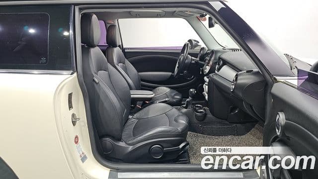 Mini Cooper 2세대, 2010 11