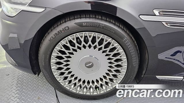 Genesis G90 Premium Luxury, 2019 все фото