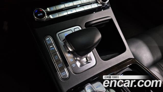 Genesis G90 Premium Luxury, 2019 9