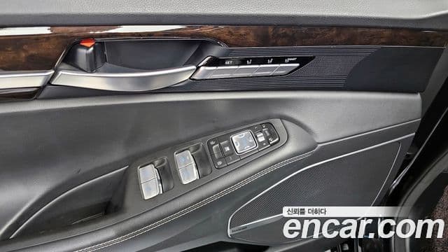 Genesis G90 Premium Luxury, 2019 14