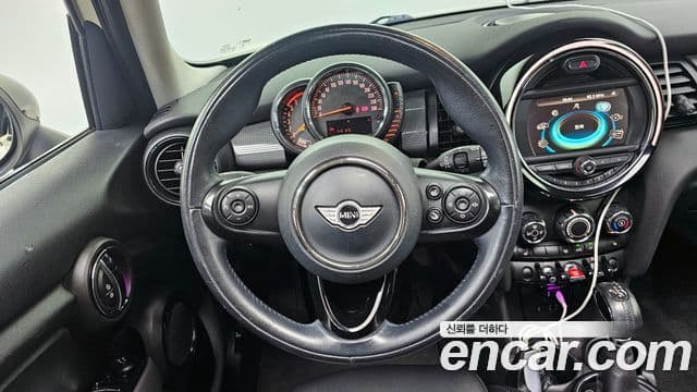 Mini Cooper D 3세대, 2015 13