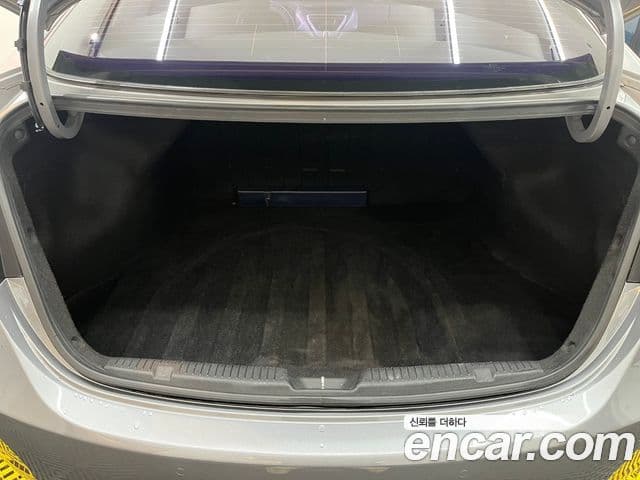 Hyundai Avante MD M16 GDI Deluxe, 2012 8