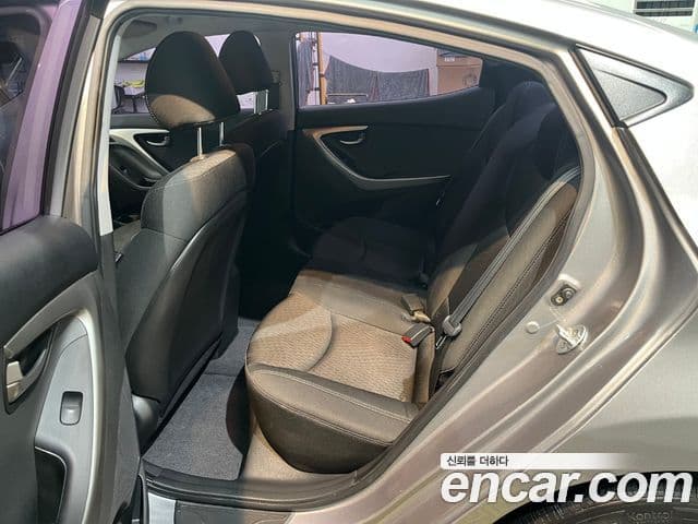 Hyundai Avante MD M16 GDI Deluxe, 2012 15