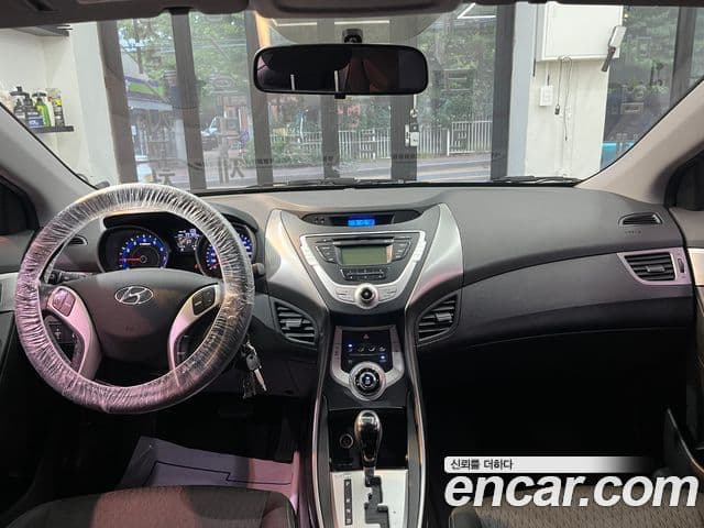 Hyundai Avante MD M16 GDI Deluxe, 2012 17