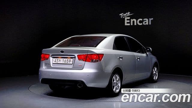 Kia Forte 빌트인캠2 — базовая версия - Built-in Cam 2, 2011 2