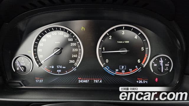 BMW 5시리즈 (F10), 2013 8