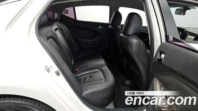 Kia K5 Luxury, 2011 12