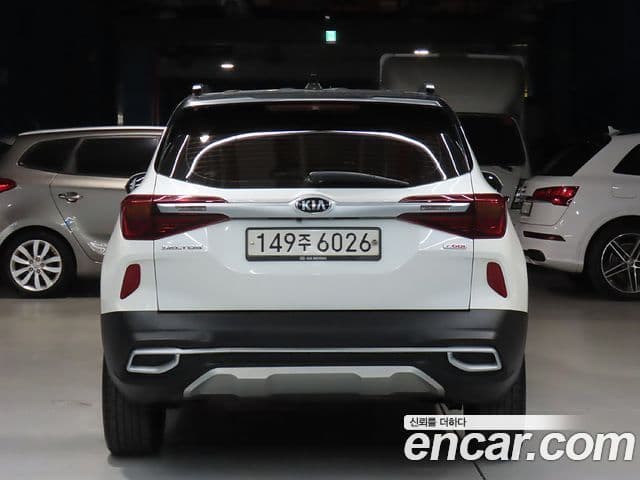 Kia Seltos Signature, 2021 4