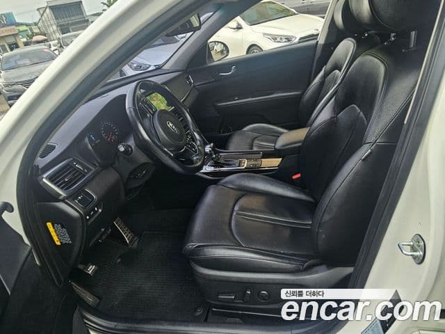 Kia K5 2세대 Prestige, 2016 13