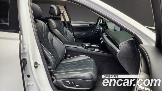 Genesis G80 (RG3) бензин 2.5 турбо AWD, 2021 11