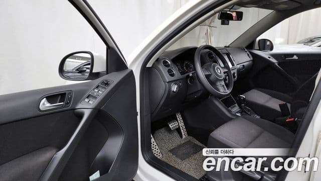 Volkswagen New Tiguan 5N, 2012 10