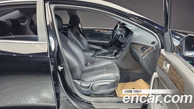 Hyundai LF Sonata 2.0 Smart, 2015 10