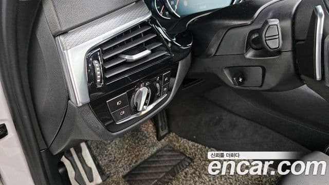 BMW 5시리즈 (G30) 530i M Sport, 2017 16