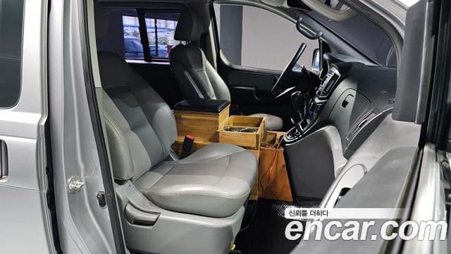 Hyundai Grand Starex Smart, 2017 10