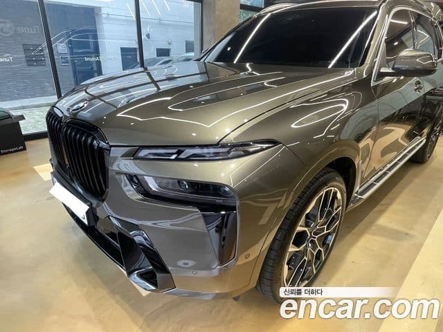 BMW X7 (G07) xDrive 40i M Sport 7인승, 2025 1