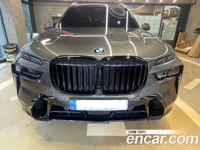 BMW X7 (G07) xDrive 40i M Sport 7인승, 2025 3