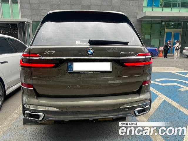 BMW X7 (G07) xDrive 40i M Sport 7인승, 2025 4