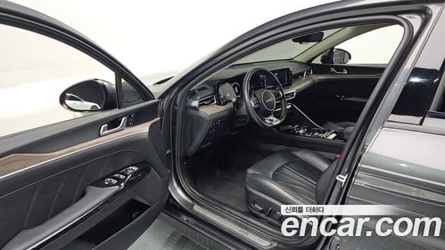 Kia K5 3세대 Signature, 2023 11