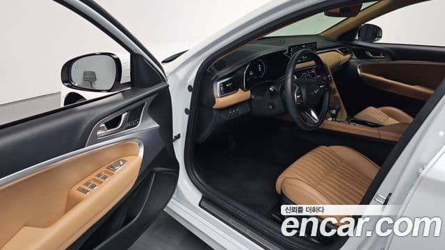 Genesis The / новый New G70, 2023 11