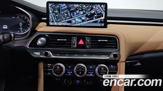 Genesis The / новый New G70, 2023 14