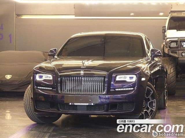 Rolls-Royce 고스트 6.6 V12 чёрный эмблема, badge, 2018 1