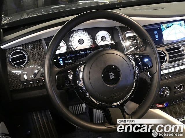 Rolls-Royce 고스트 6.6 V12 чёрный эмблема, badge, 2018 11