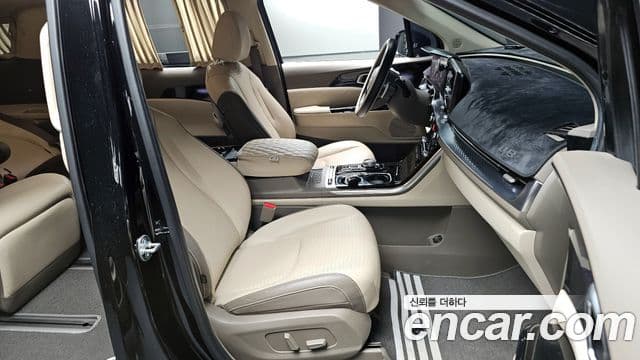 Kia Carnival 4세대 Signature, 2023 10