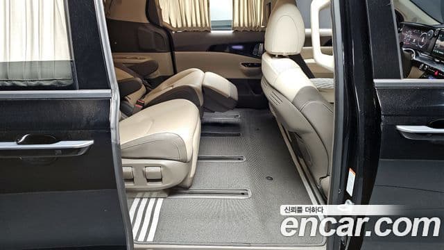 Kia Carnival 4세대 Signature, 2023 11