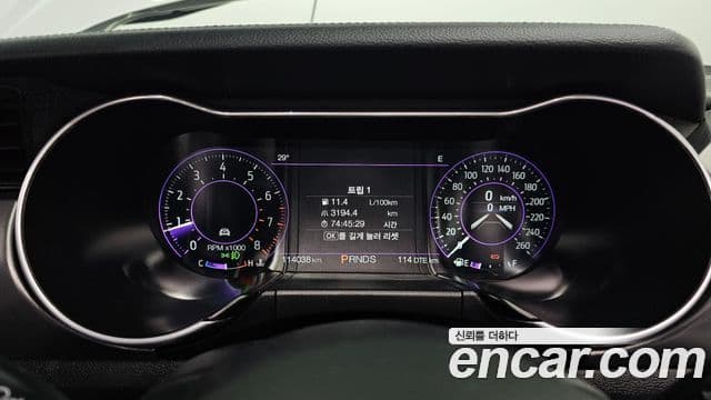 Ford Mustang кабриолет, 2021 8